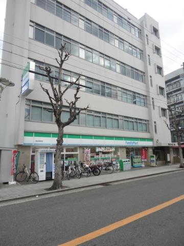 コンビニ　ファミリーマート（コンビニ）まで292m
