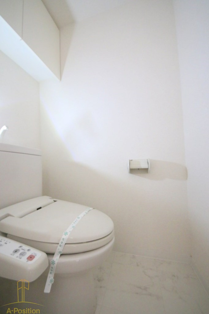 トイレ　KDX堺筋本町レジデンス