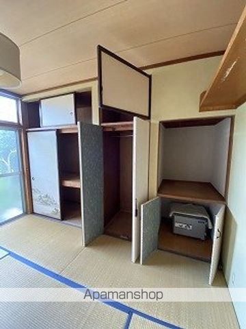 蓬莱町貸家の内装写真