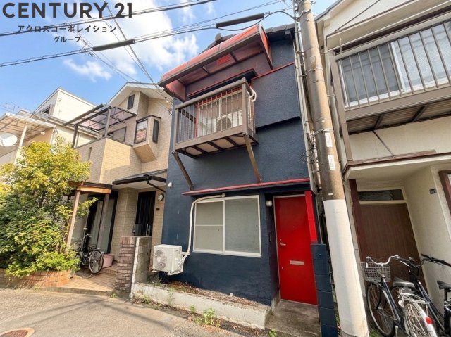 建物外観　モニター付きインターホン♪