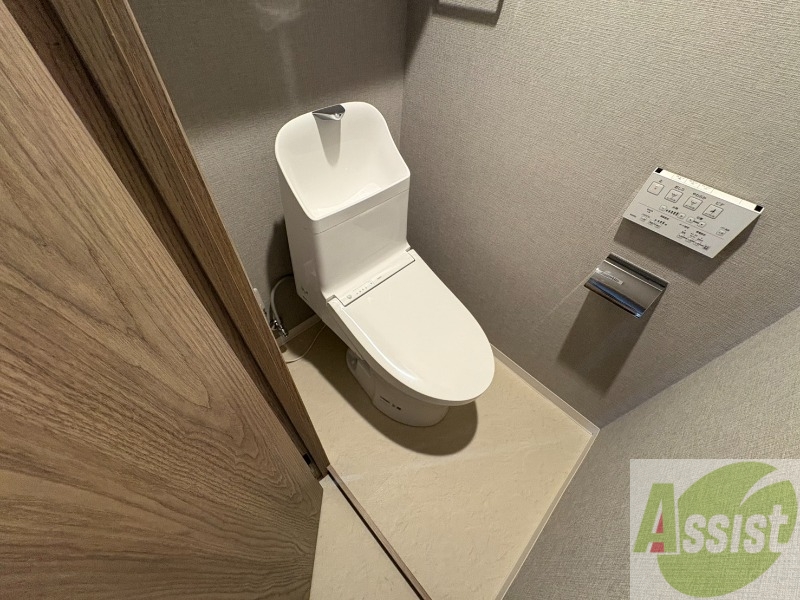 トイレ　こちらはトイレです。清潔感があり、安心して使用できます。