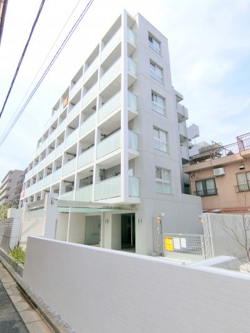 建物外観　2018年2月築　RC鉄筋コンクリート造地上6階建て1K 1