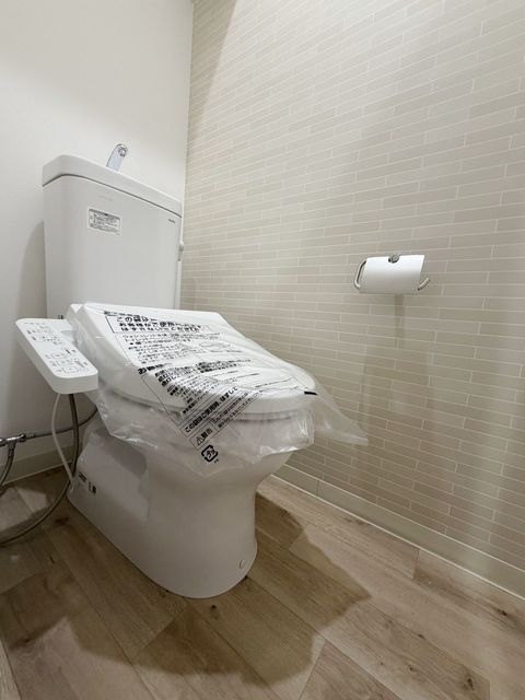 ＪＲ阪和線 杉本町駅 徒歩4分 3階建 築1年のトイレ写真