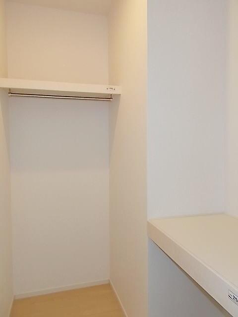 収納　ウォークインクローゼット