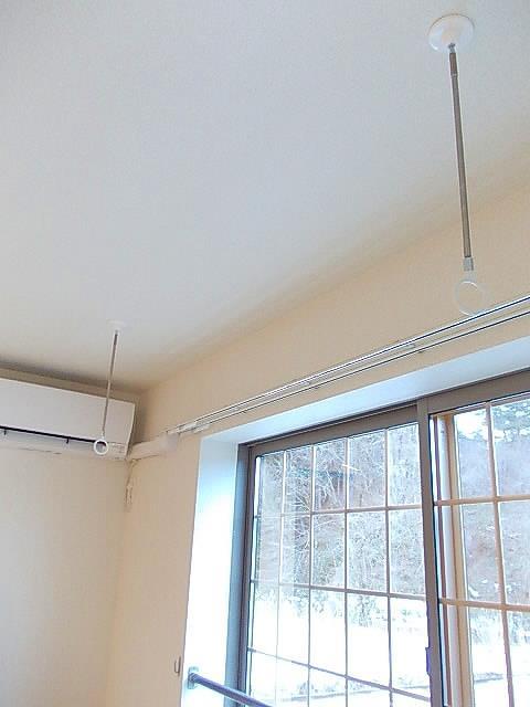 その他設備　室内物干し