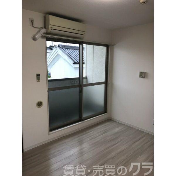 居室・リビング　明るいお部屋です♪