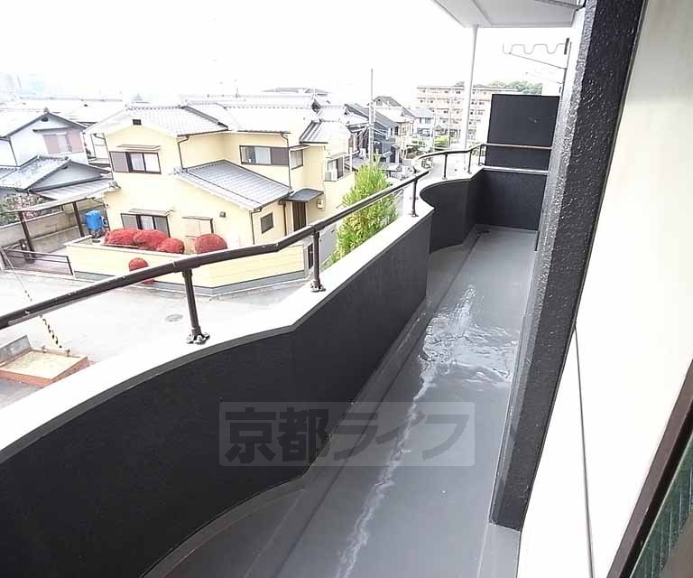 バルコニー　南向きのバルコニーです。