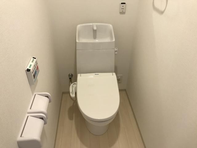 トイレ　シャワー付トイレ