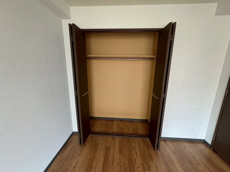 収納　クローゼットがありました。お洋服や荷物はここへ