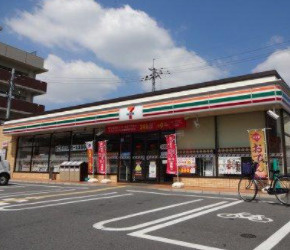 コンビニ　セブンイレブン 柏原上市4丁目店（コンビニ）まで514m