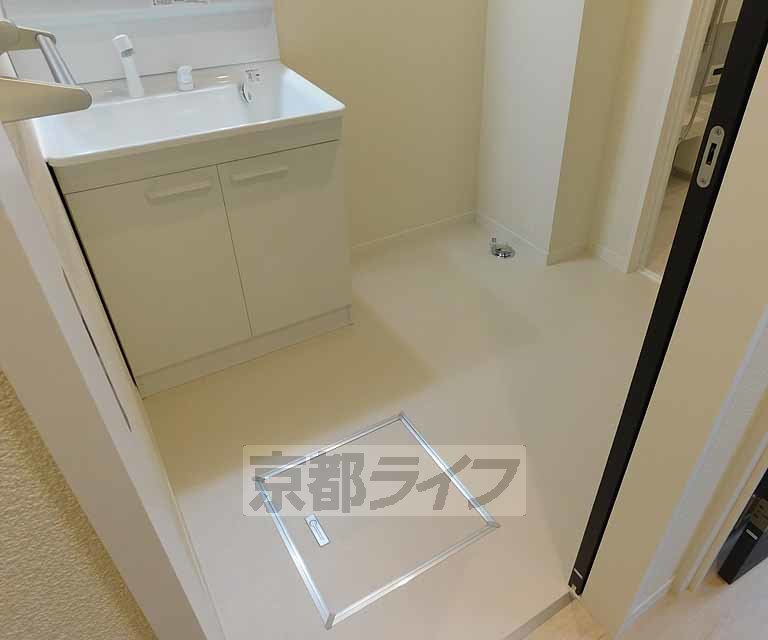 洗面設備　使いやすい脱衣所です。