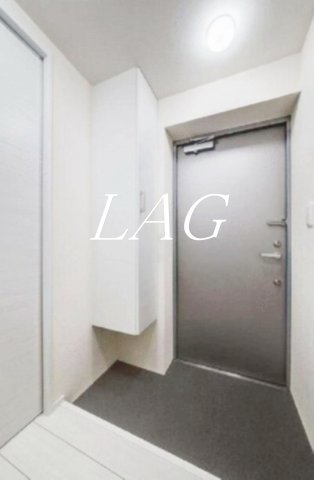 玄関　別部屋参照です。