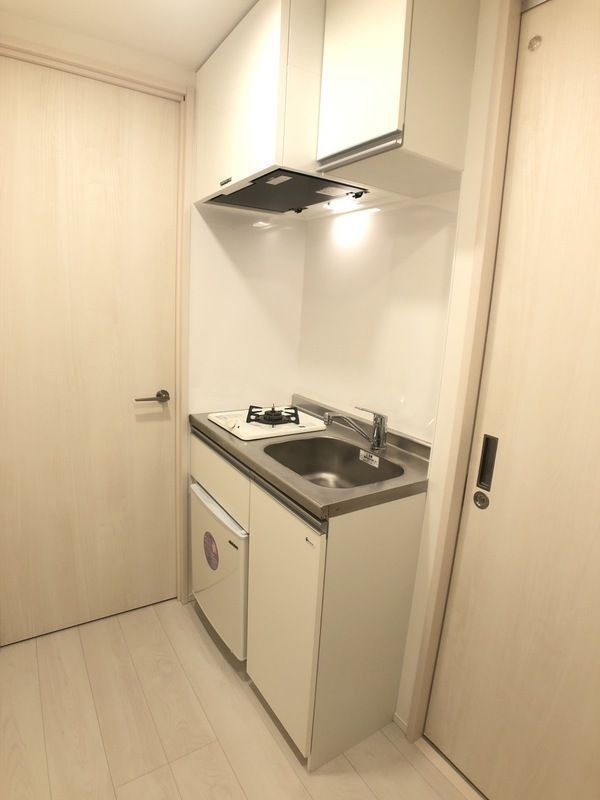 キッチン　※全て別号室のお写真。内装等参考にしてください。