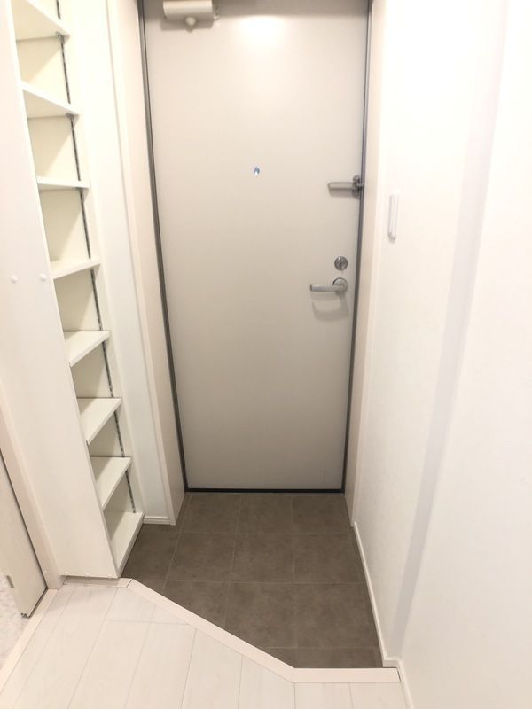 玄関　※全て別号室のお写真。内装等参考にしてください。