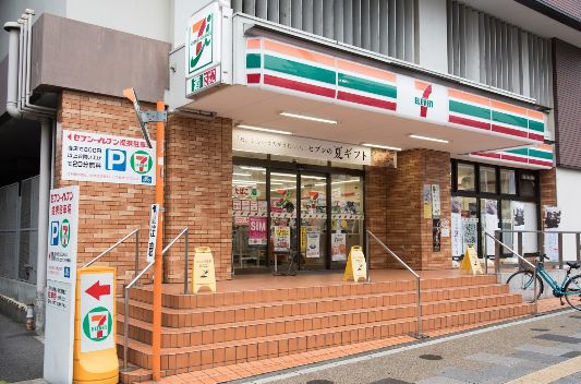 コンビニ　セブンイレブン台東雷門１丁目店（コンビニ）まで154m