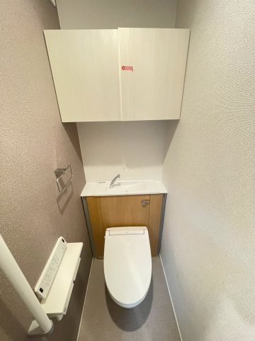 トイレ　※同タイプのお写真です