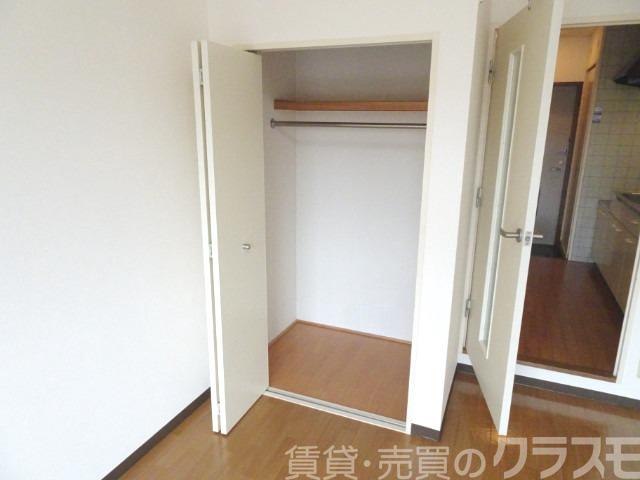 収納　クローゼット