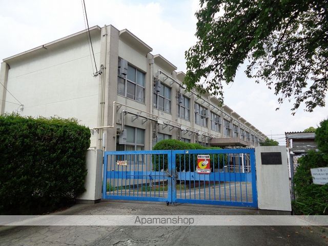 小学校　守山小学校（小学校）まで692m