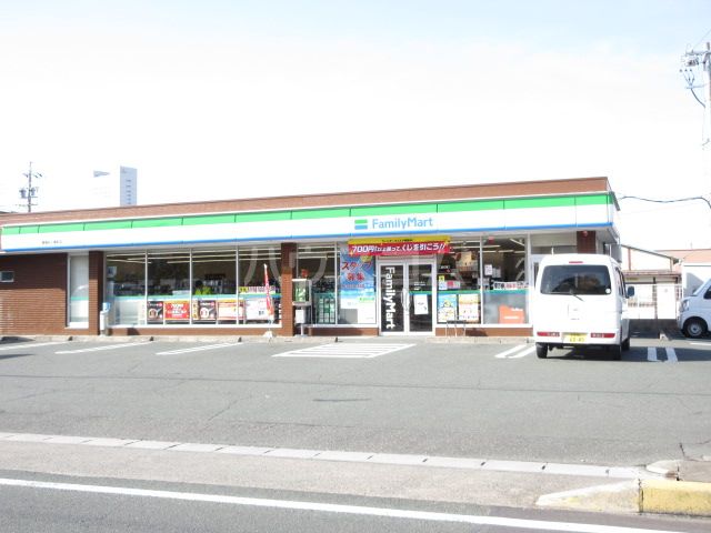 コンビニ　ファミリーマート豊橋柱八番町店（コンビニ）まで1209m