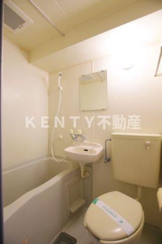 バス・シャワールーム　お風呂です