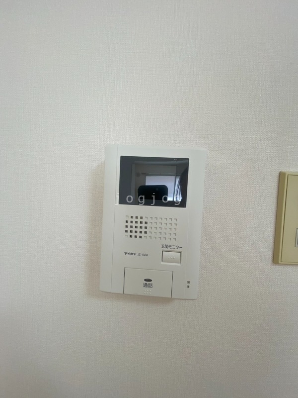 セキュリティ　モニター付きインターホンで来客確認も安心です！
