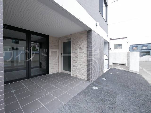 エントランス　詳細は、ウィンドワード中の島店までご相談下さい。