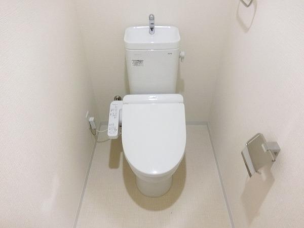 トイレ　同型使用写真！