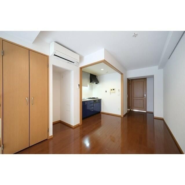 居室・リビング　写真は同タイプ住居です。