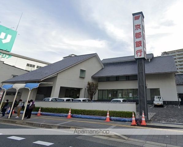 銀行　（株）京都銀行／伊丹支店（銀行）まで213m