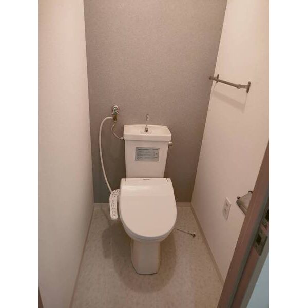 トイレ　コンパクトで使いやすいトイレです