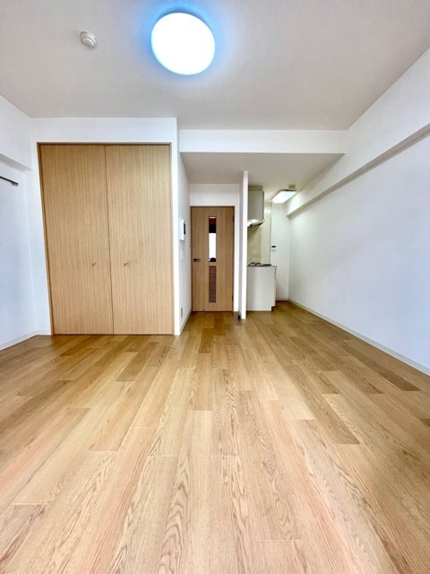 居室・リビング　※別部屋の参考写真です。