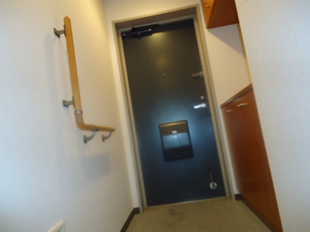 玄関　別部屋参考写真