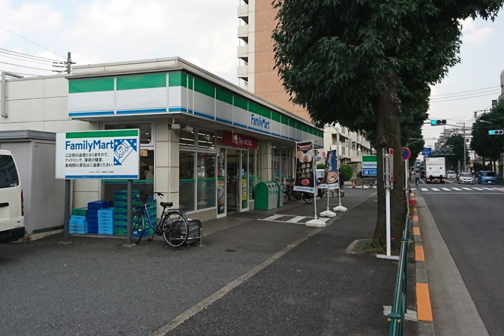 コンビニ　ファミリーマート上鷺宮二丁目店（コンビニ）まで380m