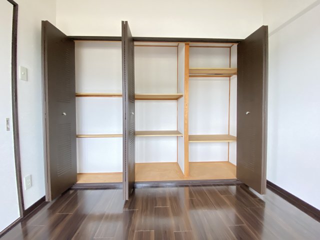 収納　同型モデル