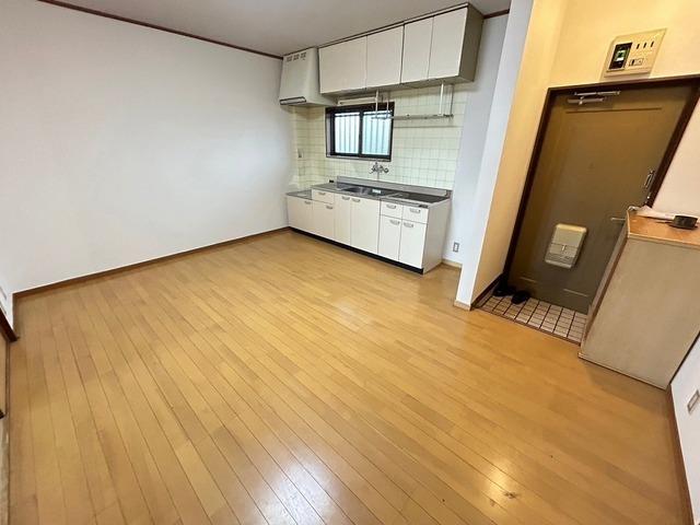 満寿田ハイツの居間写真