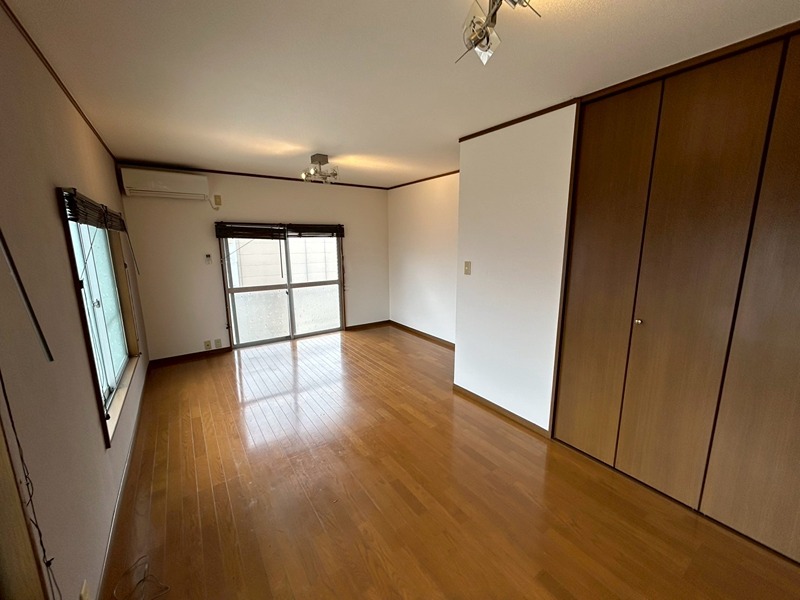 居室・リビング　反転部屋参照
