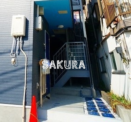 エントランス　お洒落な建物デザイン♪