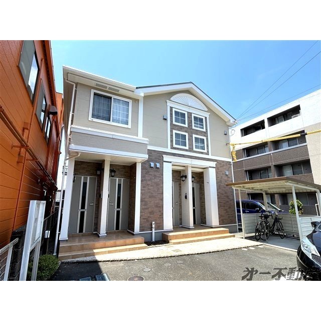 エントランス　建物外観