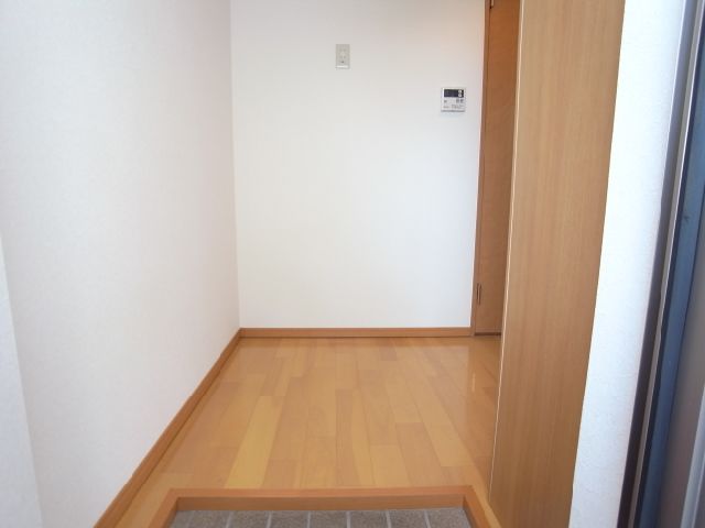 洗面設備　玄関です