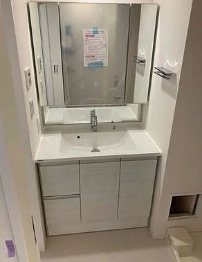 洗面設備　※別部屋の参考写真です。