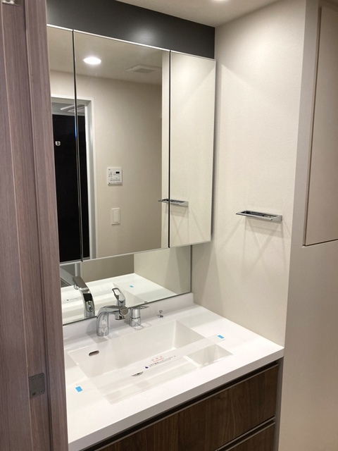 洗面設備　※写真は同タイプ住戸です。