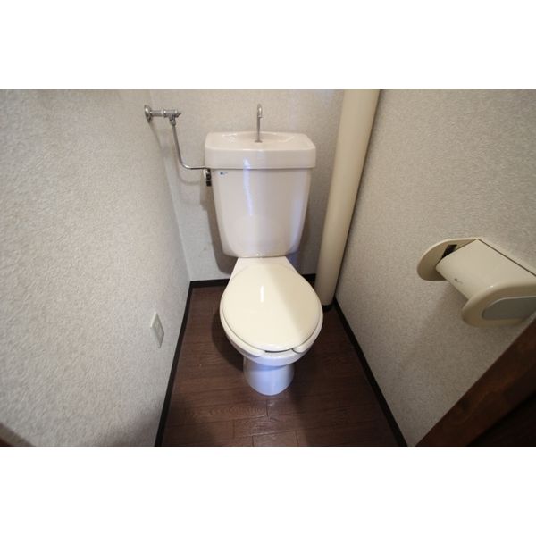 OKビルのトイレ写真