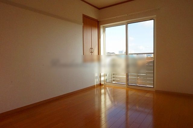 ボヌール美晴の居間写真