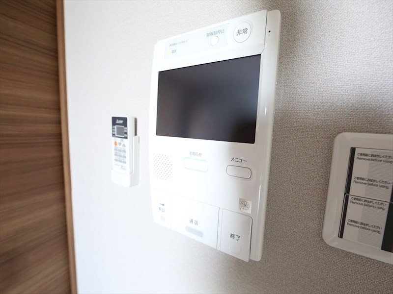 セキュリティ　TVモニター付インターホン