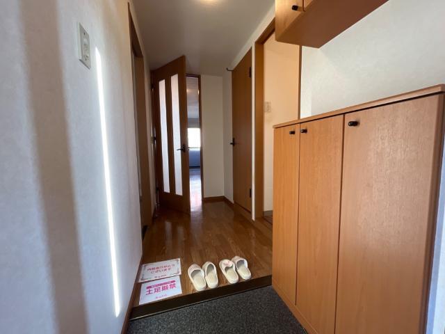ＪＲ福知山線 石生駅 徒歩19分 3階建 築24年の玄関写真