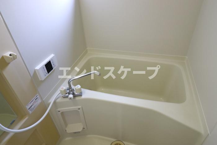 ＪＲ両毛線 伊勢崎駅 徒歩22分 2階建 築29年の風呂写真
