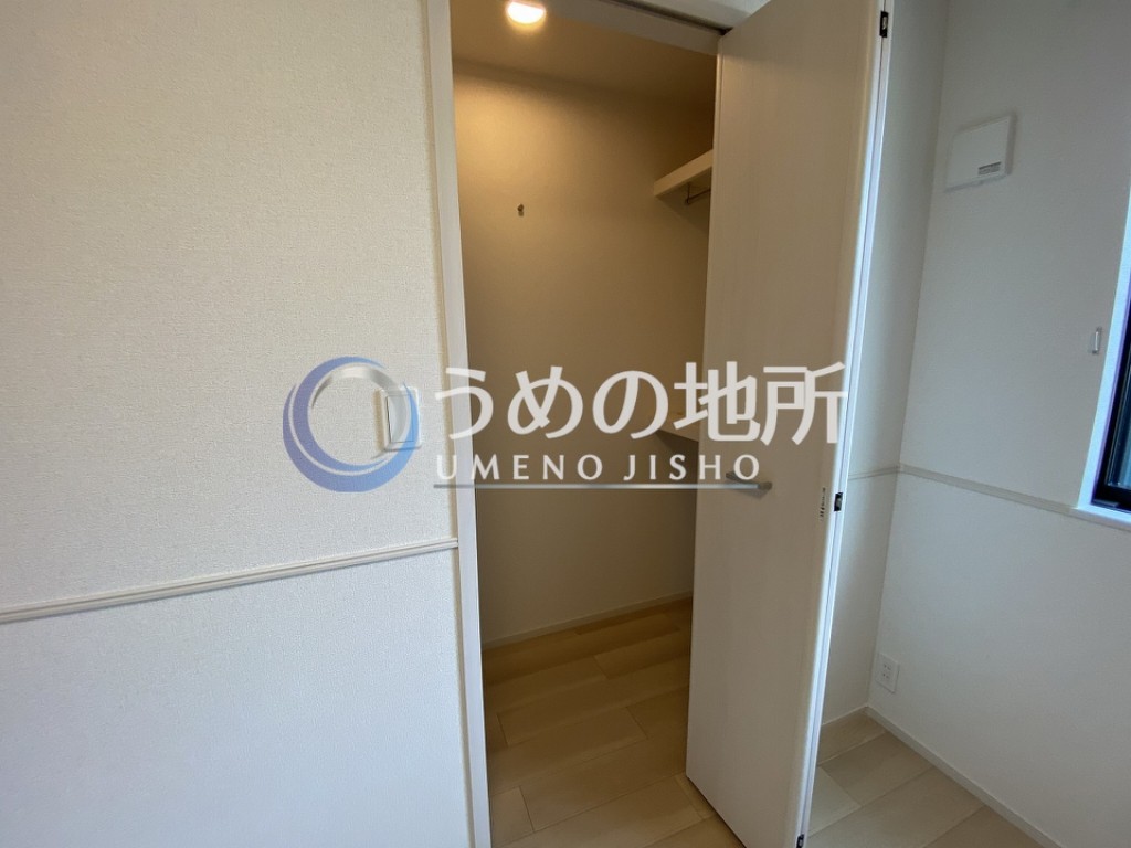 収納　洋室収納