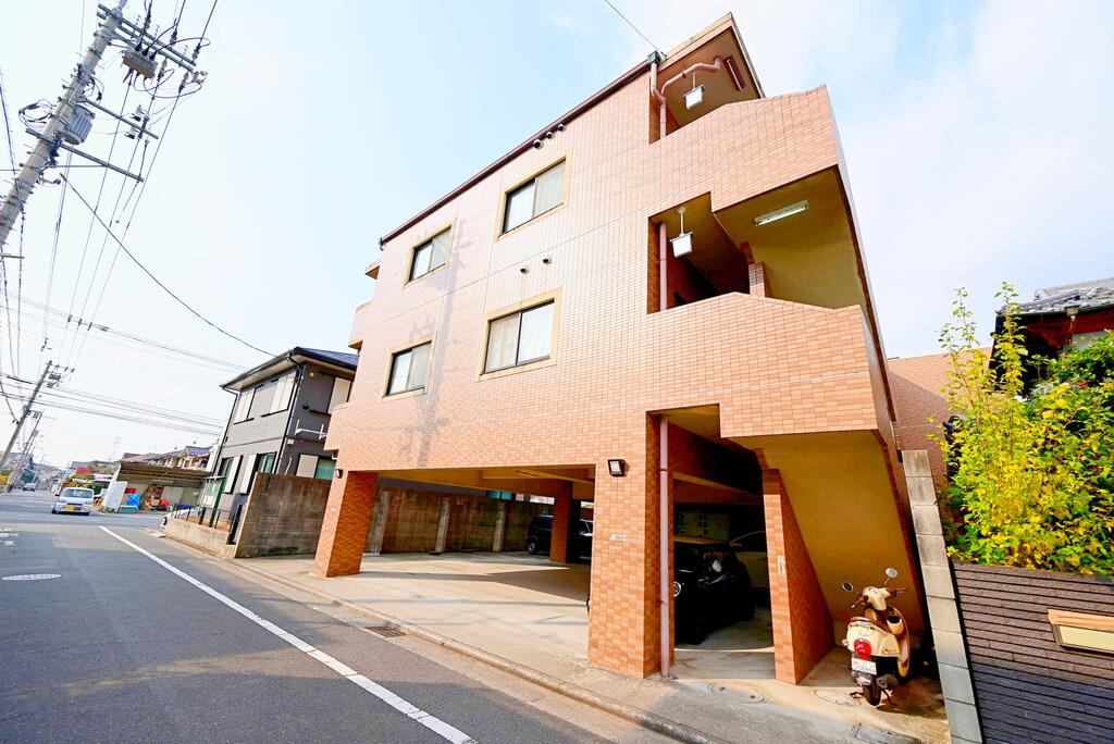 ＪＲ山陽本線 向洋駅 徒歩20分 築32年