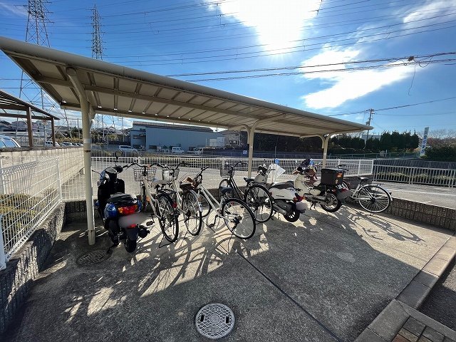 レオパレスヤマトIIの外観写真