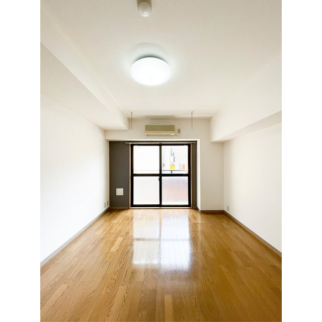 多摩川壱番館の居間写真